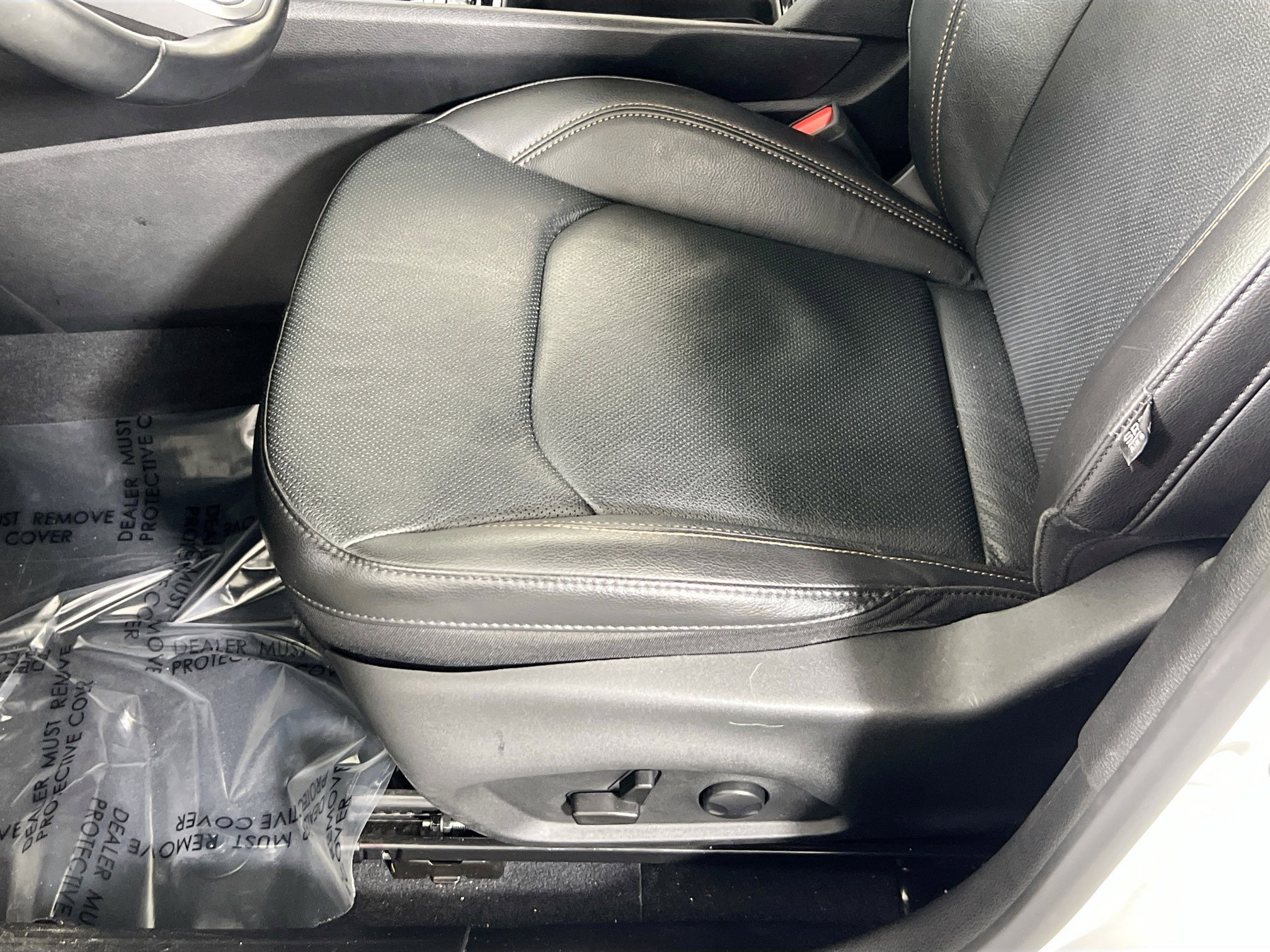 Used 2022 Jeep Compass Limited w/ Elite Group image 18