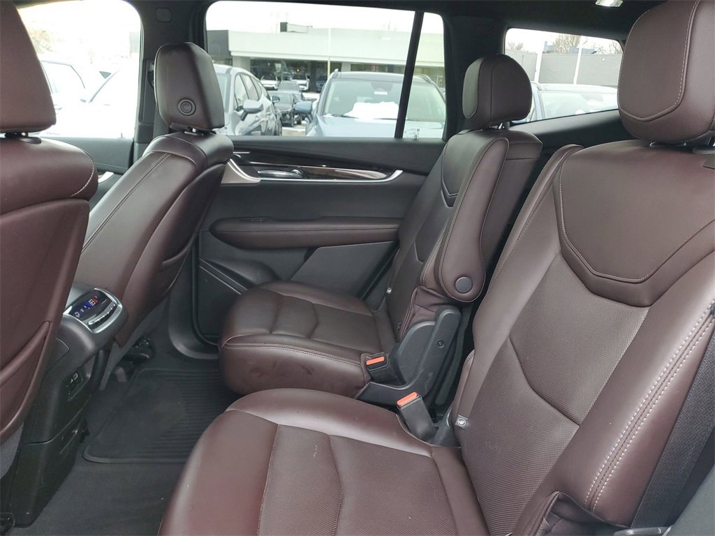 Used 2021 Cadillac XT6 Premium Luxury image 29