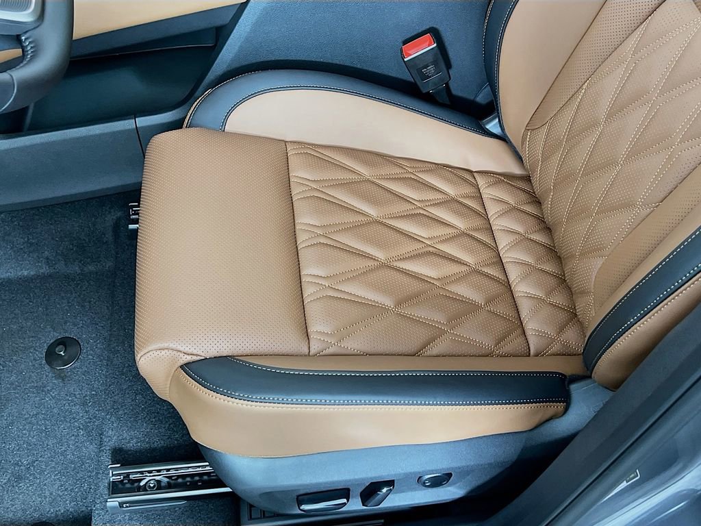 New 2026 Nissan Rogue Platinum AWD/4WD image 17