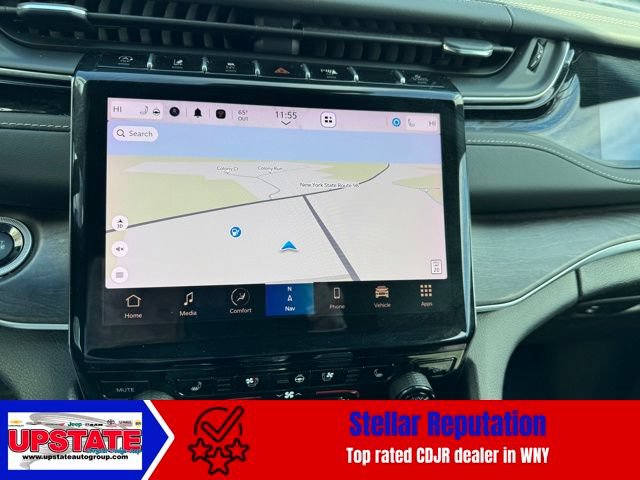 Used 2023 Jeep Grand Cherokee Overland w/ Luxury Tech Group IV AWD/4WD image 4