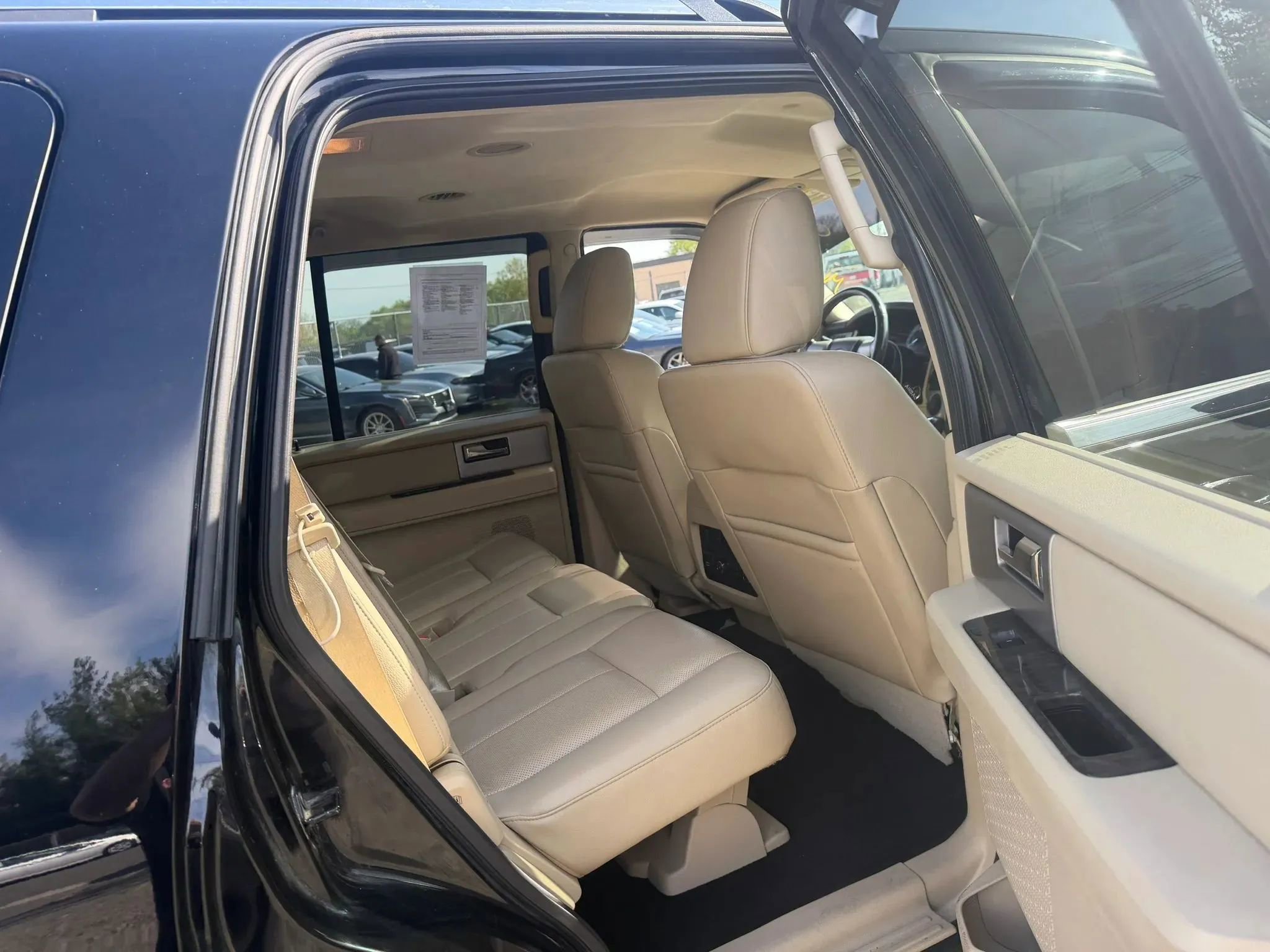 Used 2017 Ford Expedition Limited AWD/4WD image 29
