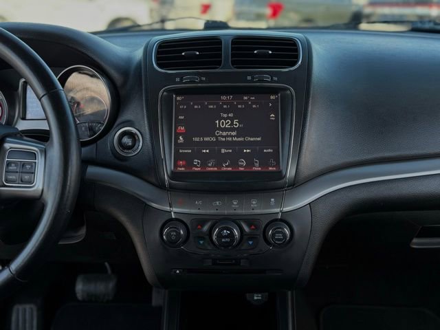 Used 2015 Dodge Journey Crossroad w/ Flexible Seating Group image 28