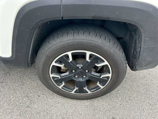 Used 2023 Jeep Renegade Trailhawk AWD/4WD image 13