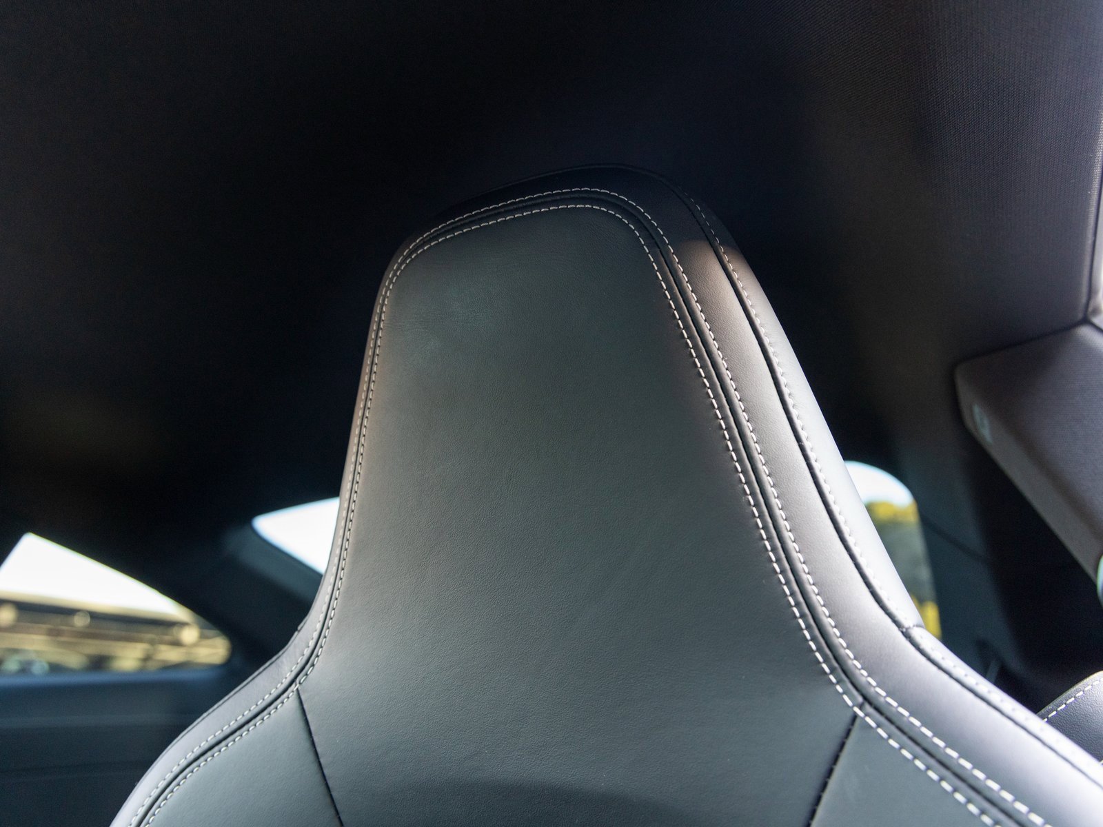 Certified 2025 Porsche 911 Carrera image 32