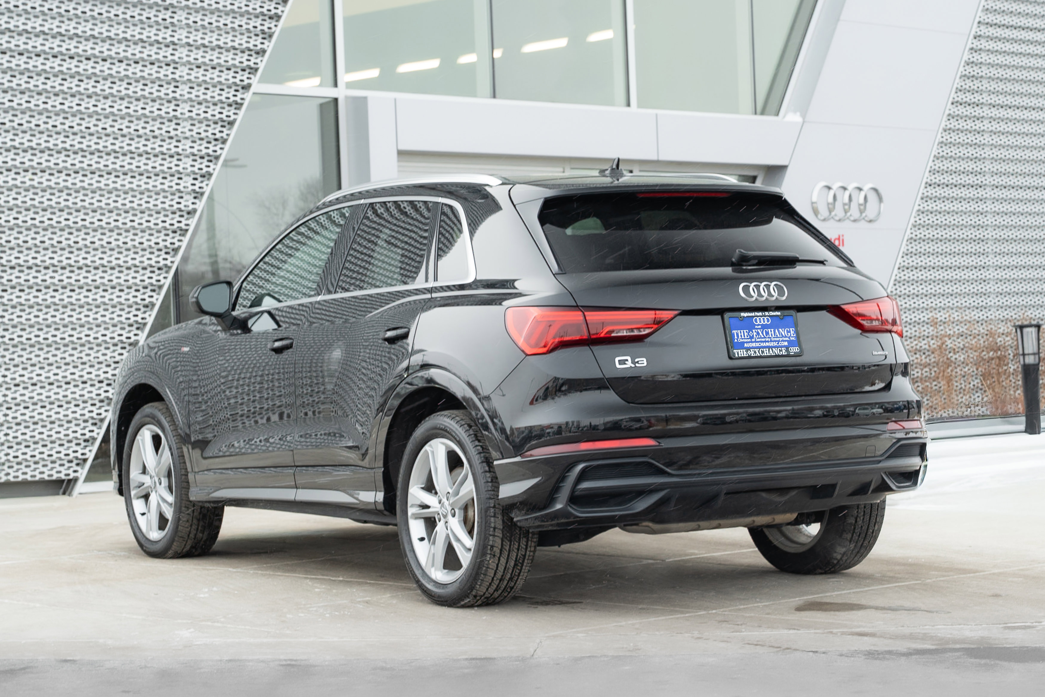 Used 2020 Audi Q3 2.0T Prestige w/ Prestige Package AWD/4WD image 4