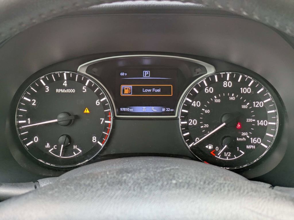 Used 2020 Nissan Pathfinder SV image 39