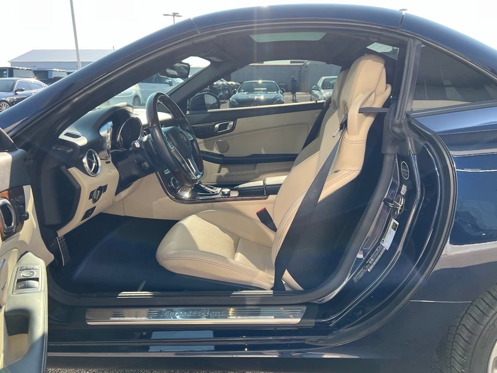 Used 2015 Mercedes-Benz SLK 250 image 12