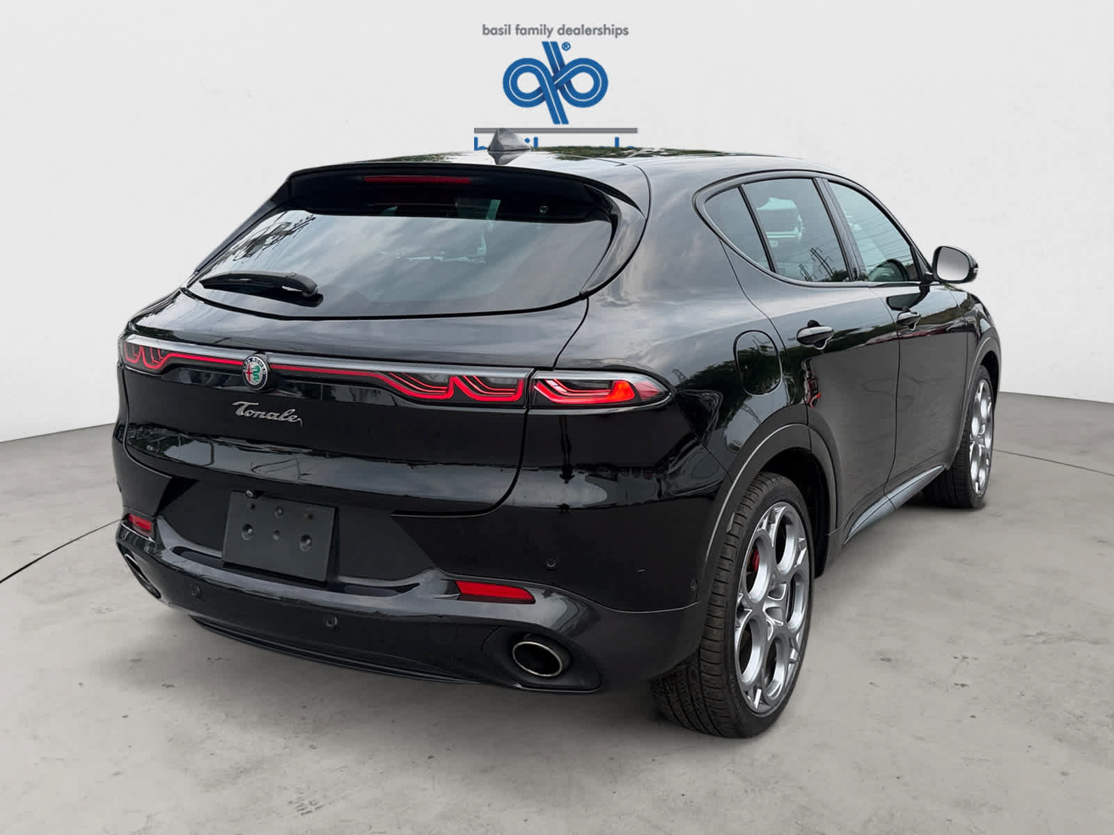 Used 2024 Alfa Romeo Tonale Ti w/ Active Assist Package AWD/4WD image 7