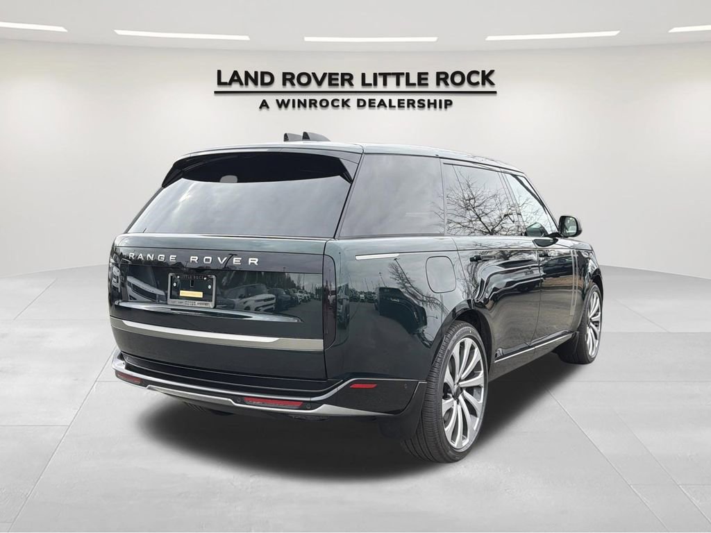 New 2026 Land Rover Range Rover Long Wheelbase SE AWD/4WD image 2