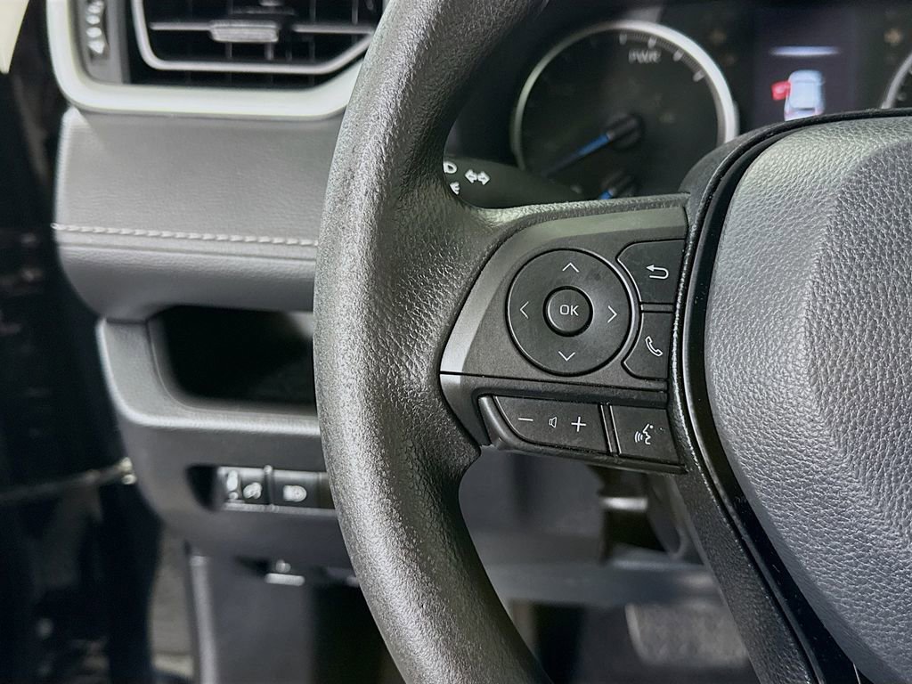 Certified 2021 Toyota RAV4 LE image 20