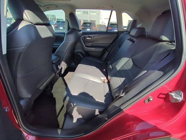Certified 2025 Toyota RAV4 XLE Premium FWD image 15
