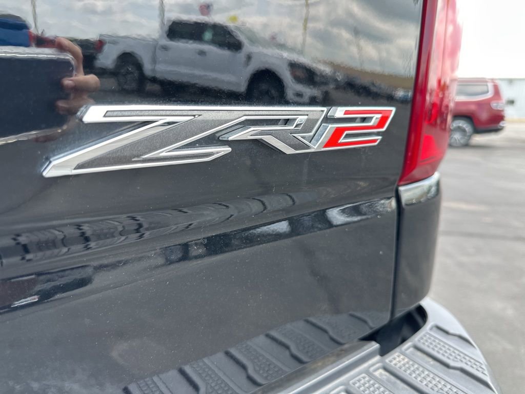 Used 2024 Chevrolet Silverado 1500 ZR2 w/ Technology Package image 11