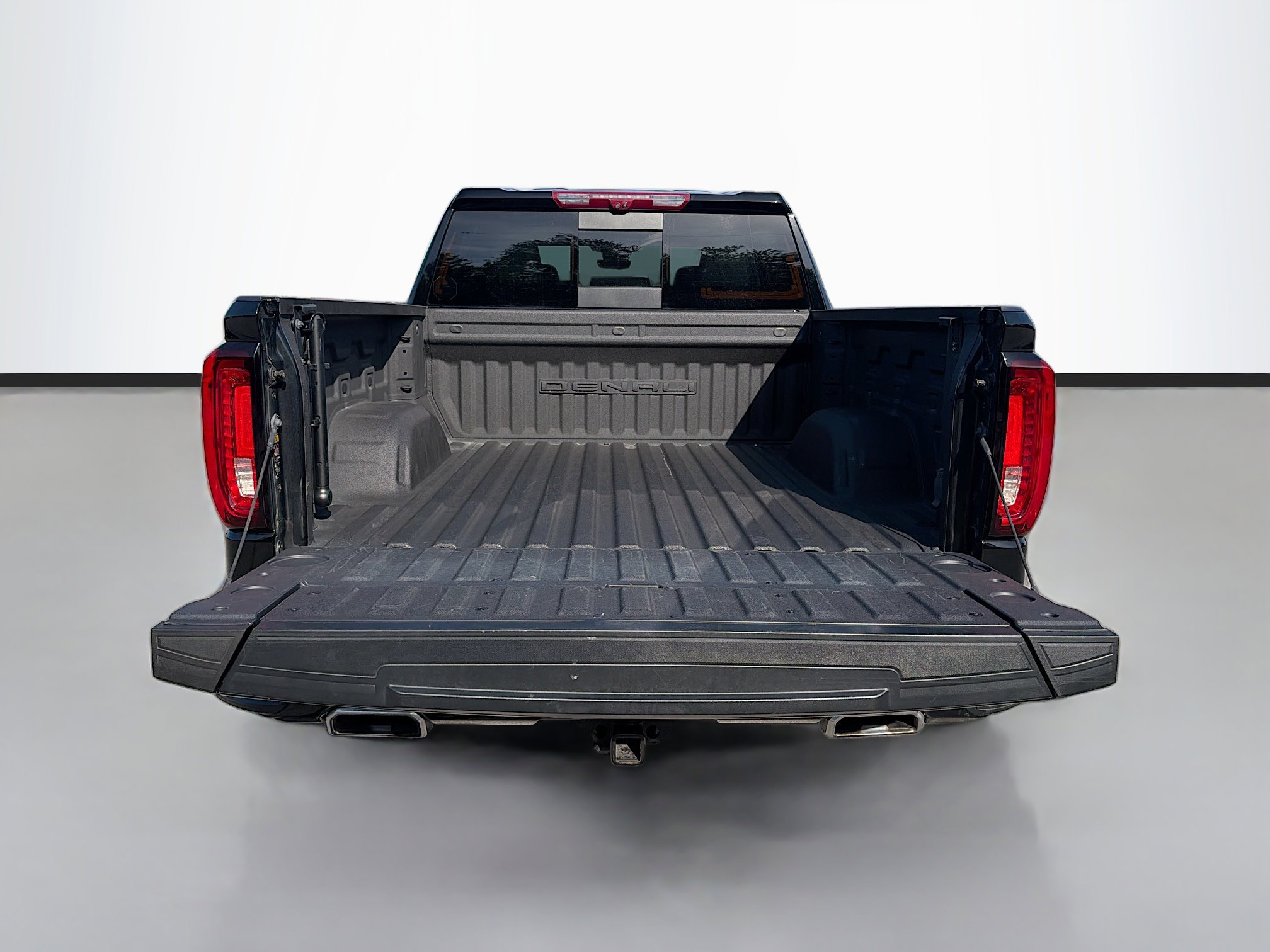 Used 2024 GMC Sierra 1500 Denali w/ Denali Reserve Package AWD/4WD image 12
