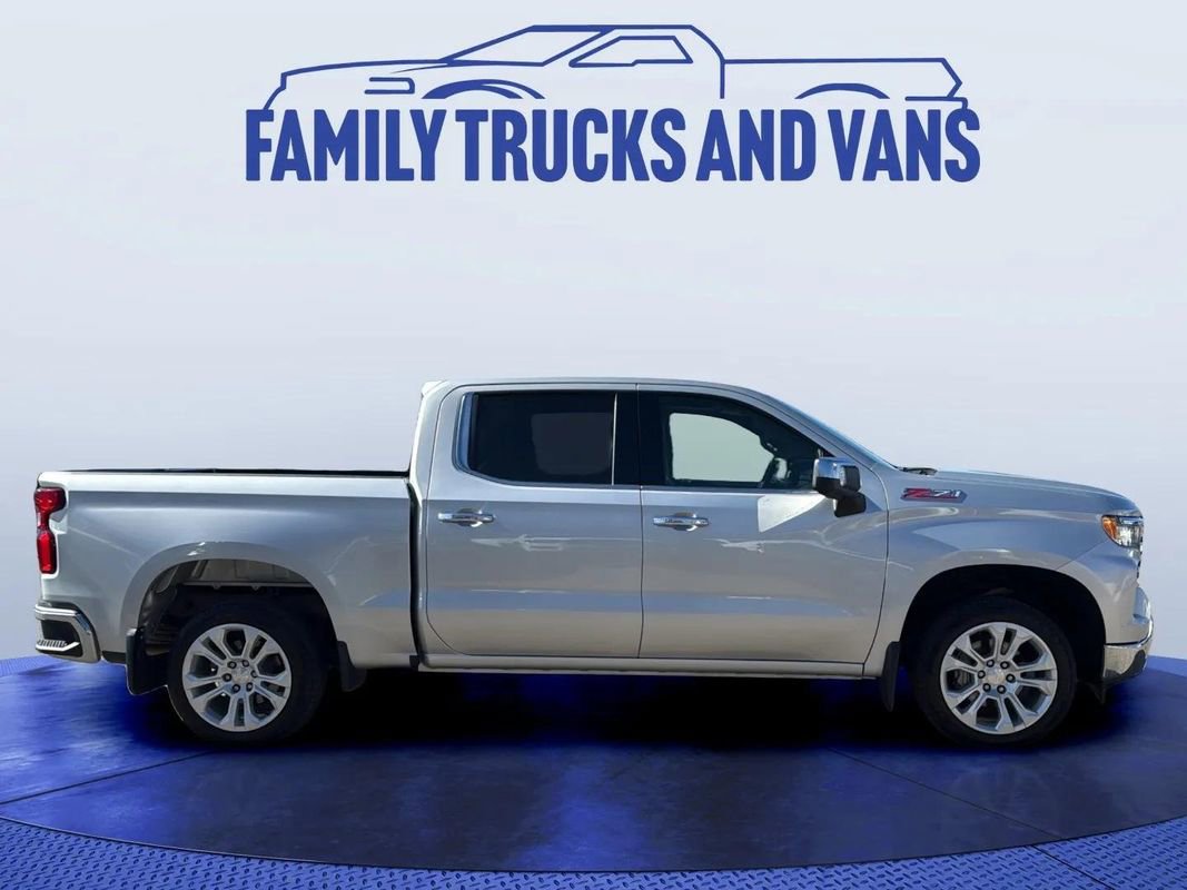 Used 2022 Chevrolet Silverado 1500 LTZ w/ LTZ Premium Package image 6