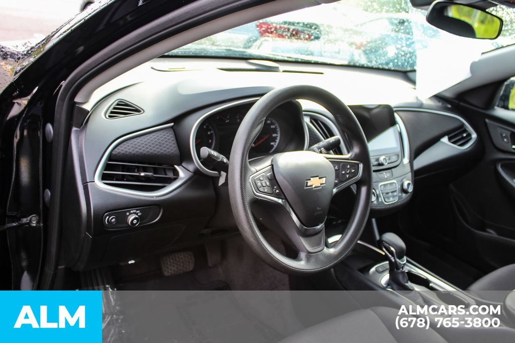 Used 2024 Chevrolet Malibu LT FWD image 30