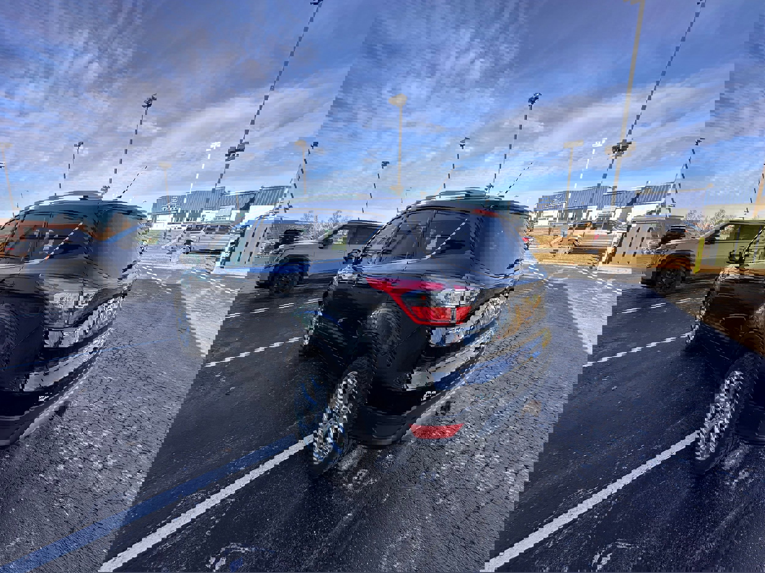 Used 2017 Ford Escape Titanium w/ Equipment Group 301A image 5