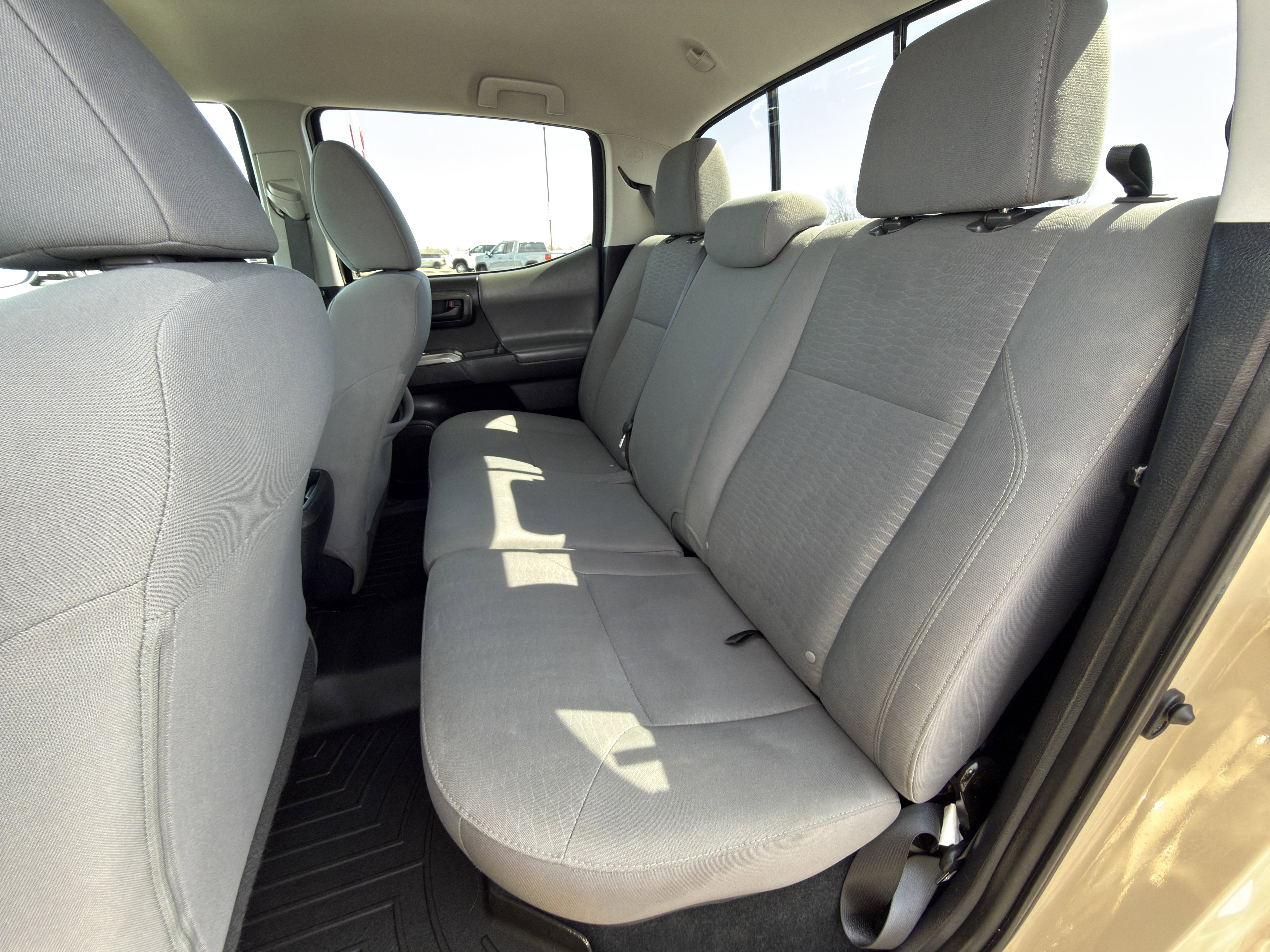 Used 2019 Toyota Tacoma SR5 image 14