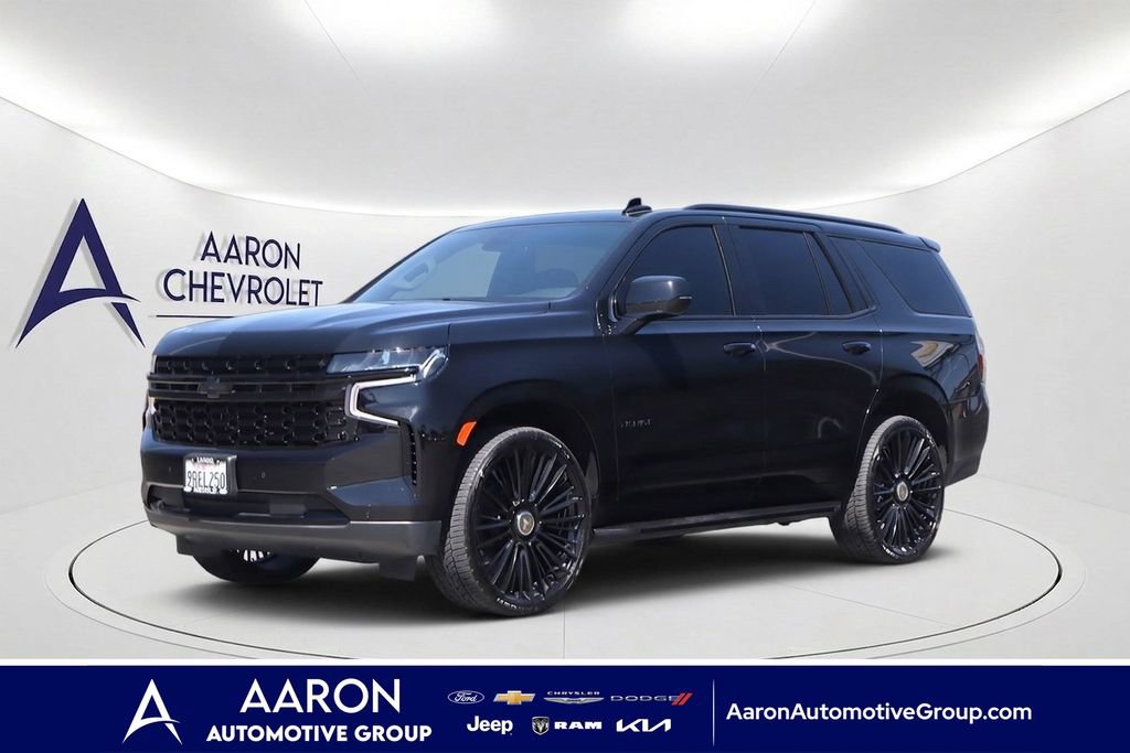 Used 2024 Chevrolet Tahoe LS RWD image 1