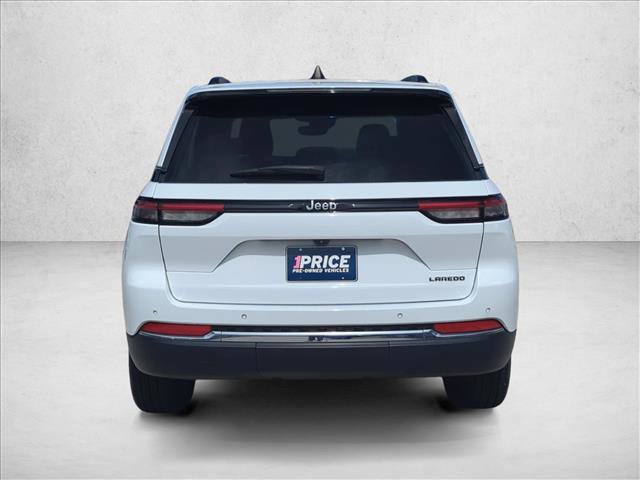 Used 2023 Jeep Grand Cherokee Laredo RWD image 6