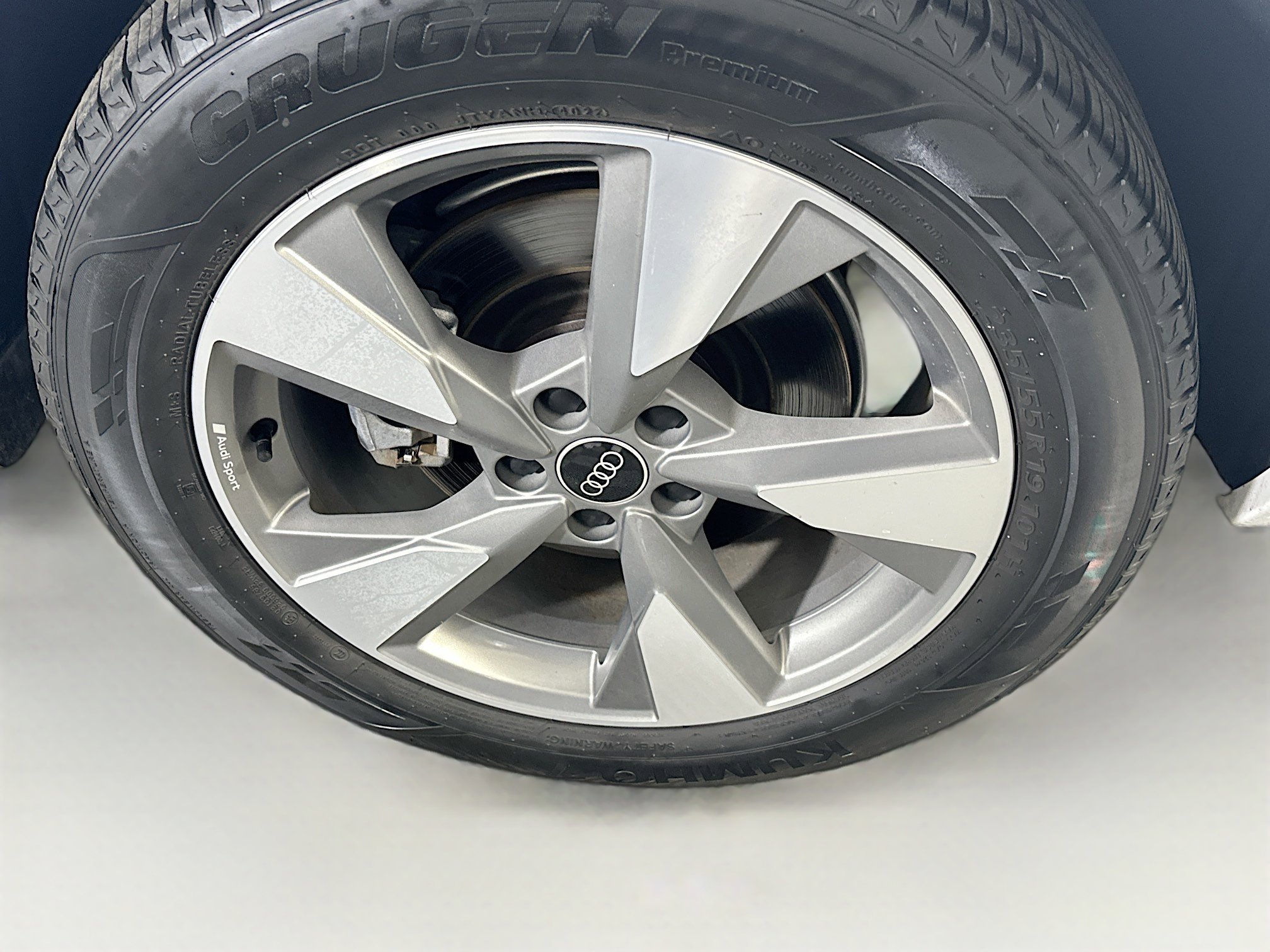 Used 2023 Audi Q5 2.0T Premium w/ Convenience Package image 11