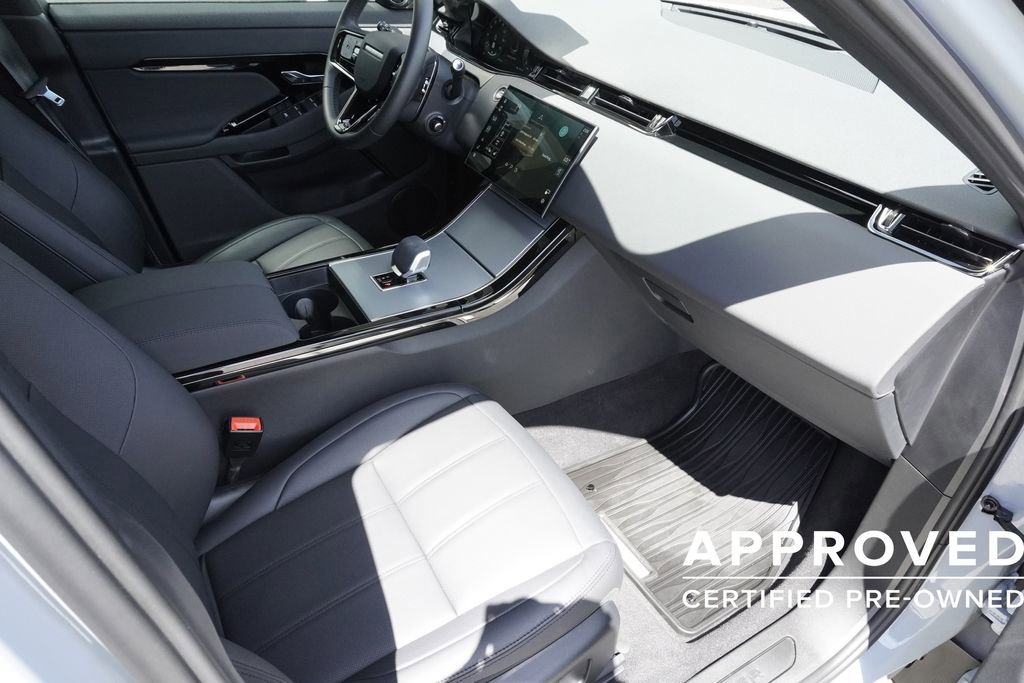 Used 2025 Land Rover Range Rover Evoque S AWD/4WD image 22