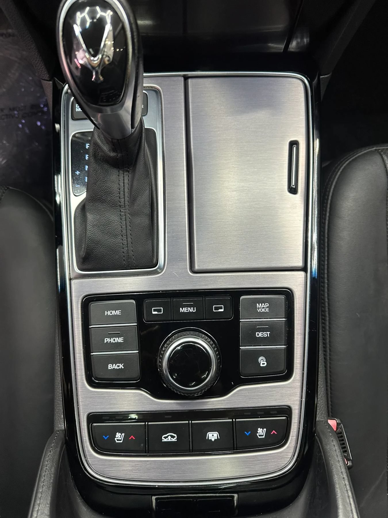 Used 2015 Hyundai Equus Signature RWD image 21