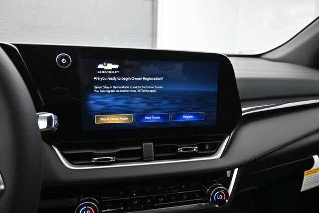 New 2027 Chevrolet Equinox LT w/ Convenience Package II FWD image 17
