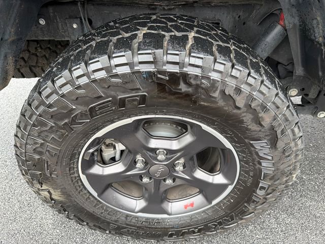 Used 2023 Jeep Gladiator Rubicon w/ Trailer Tow Package image 17