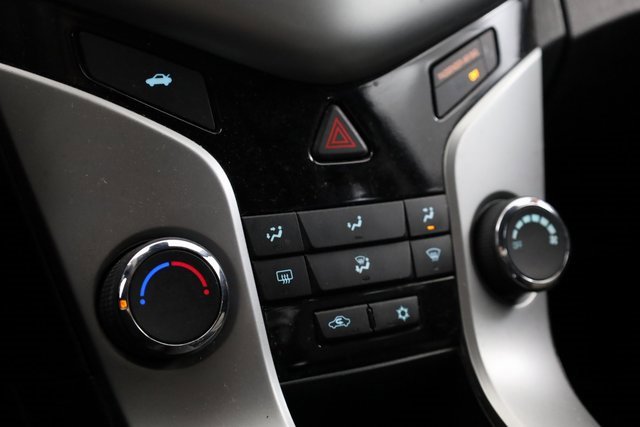 Used 2016 Chevrolet Cruze LS image 19