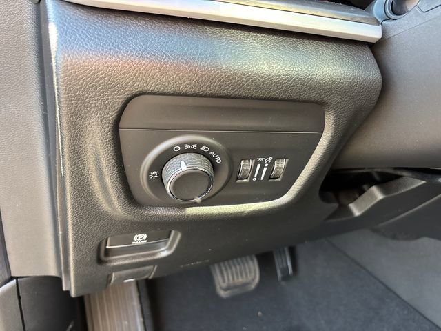 New 2026 Jeep Grand Cherokee Altitude AWD/4WD image 16