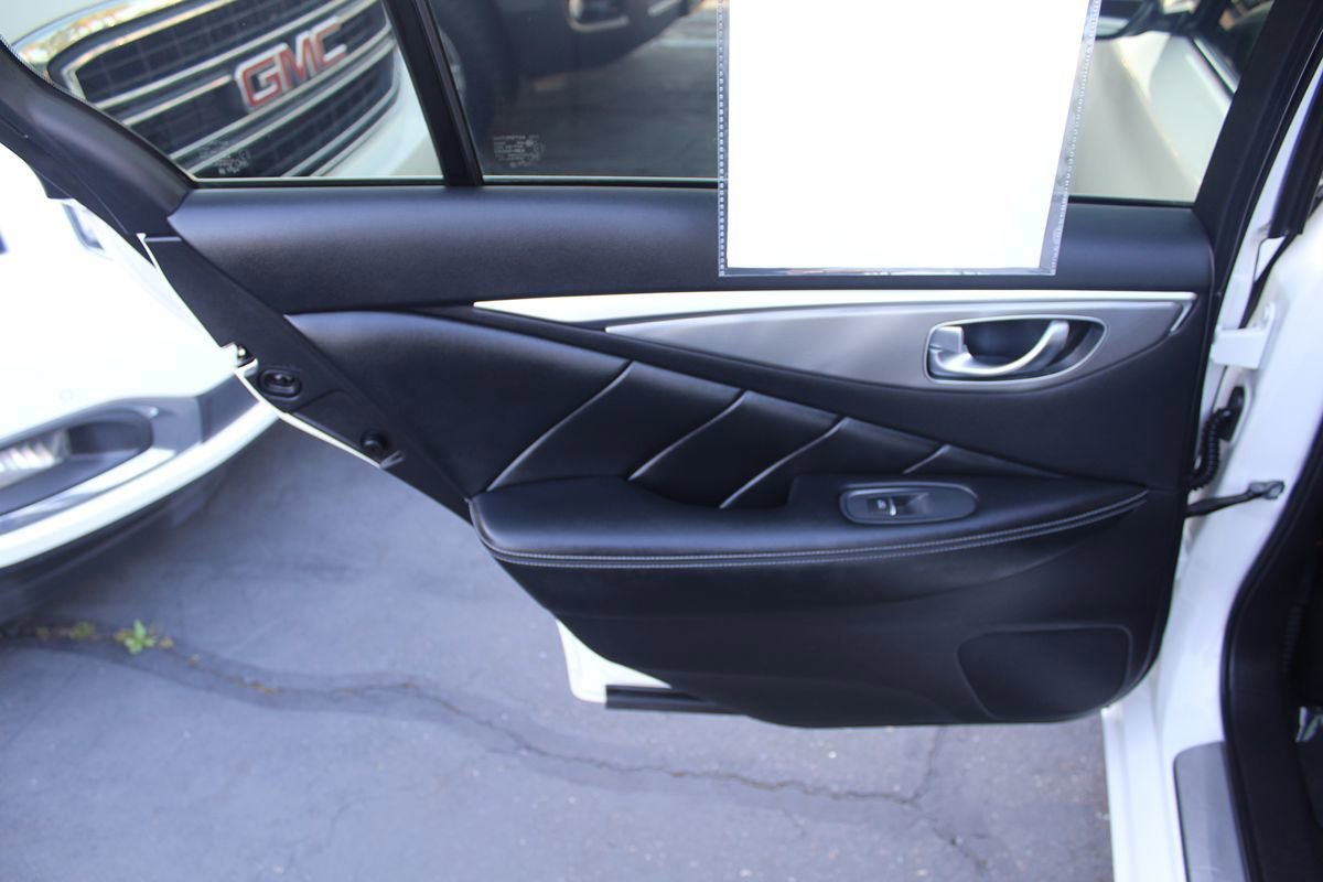 Used 2015 INFINITI Q50 w/ Moonroof Package RWD image 23