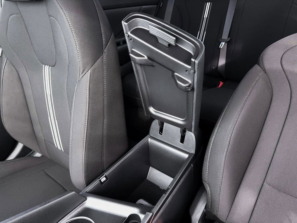 New 2026 Hyundai Elantra Sport w/ Cargo Package image 18