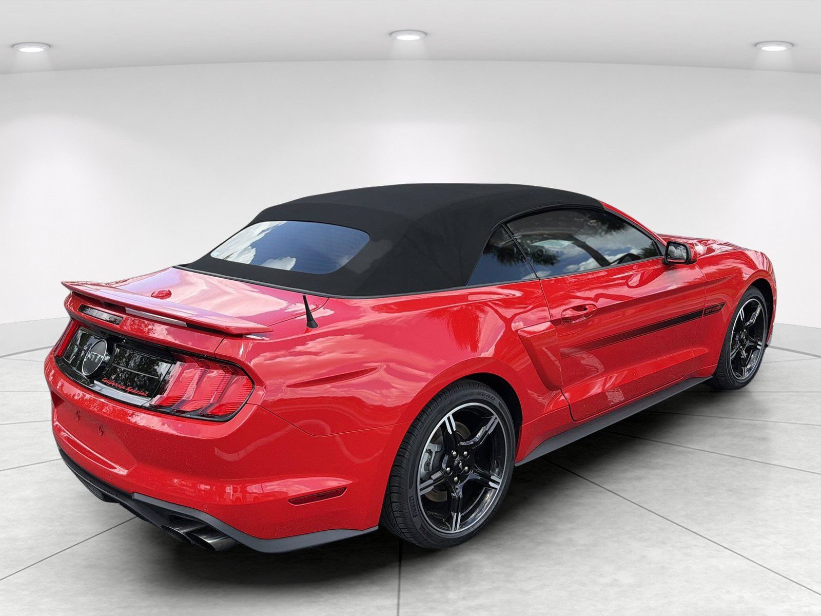 Used 2021 Ford Mustang GT Premium w/ California Special Package RWD image 4