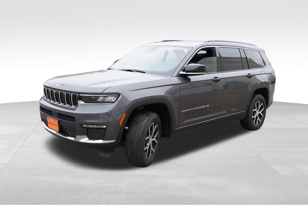 Certified 2024 Jeep Grand Cherokee L Limited w/ Luxury Tech Group II AWD/4WD image 11