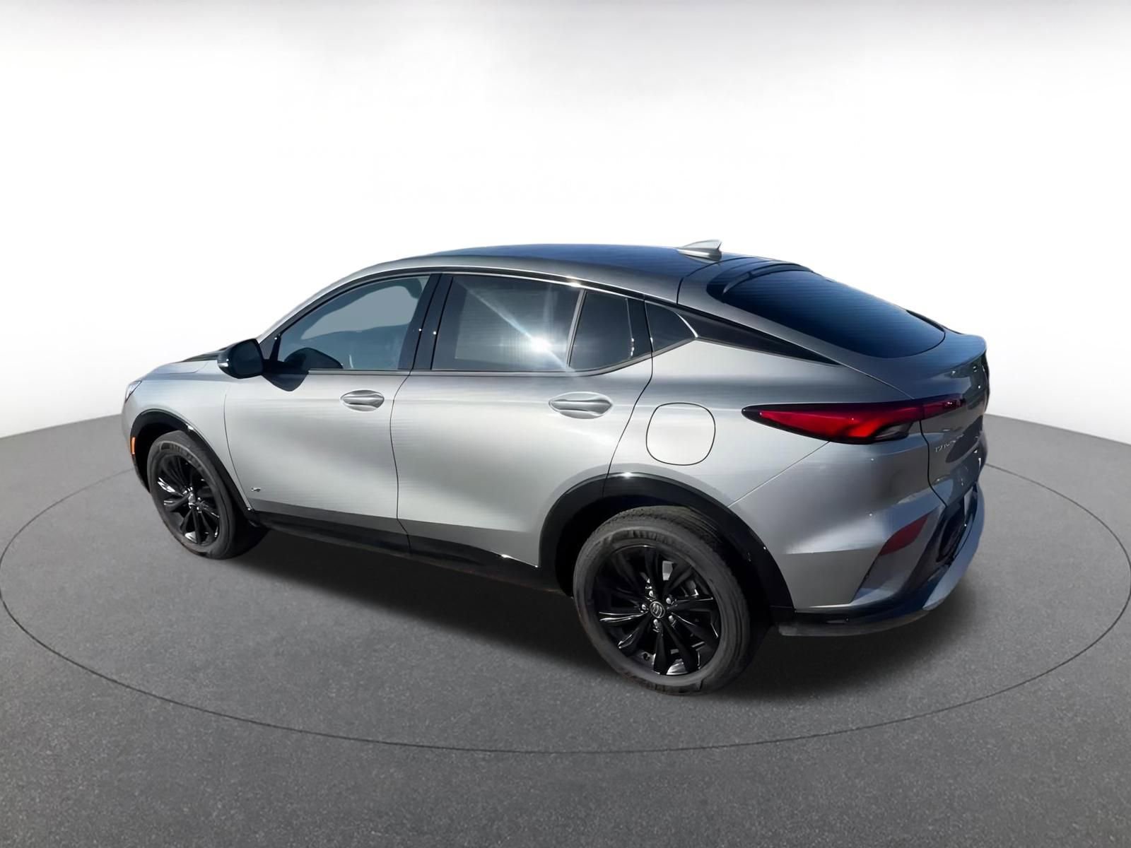 Used 2025 Buick Envista Sport Touring image 10