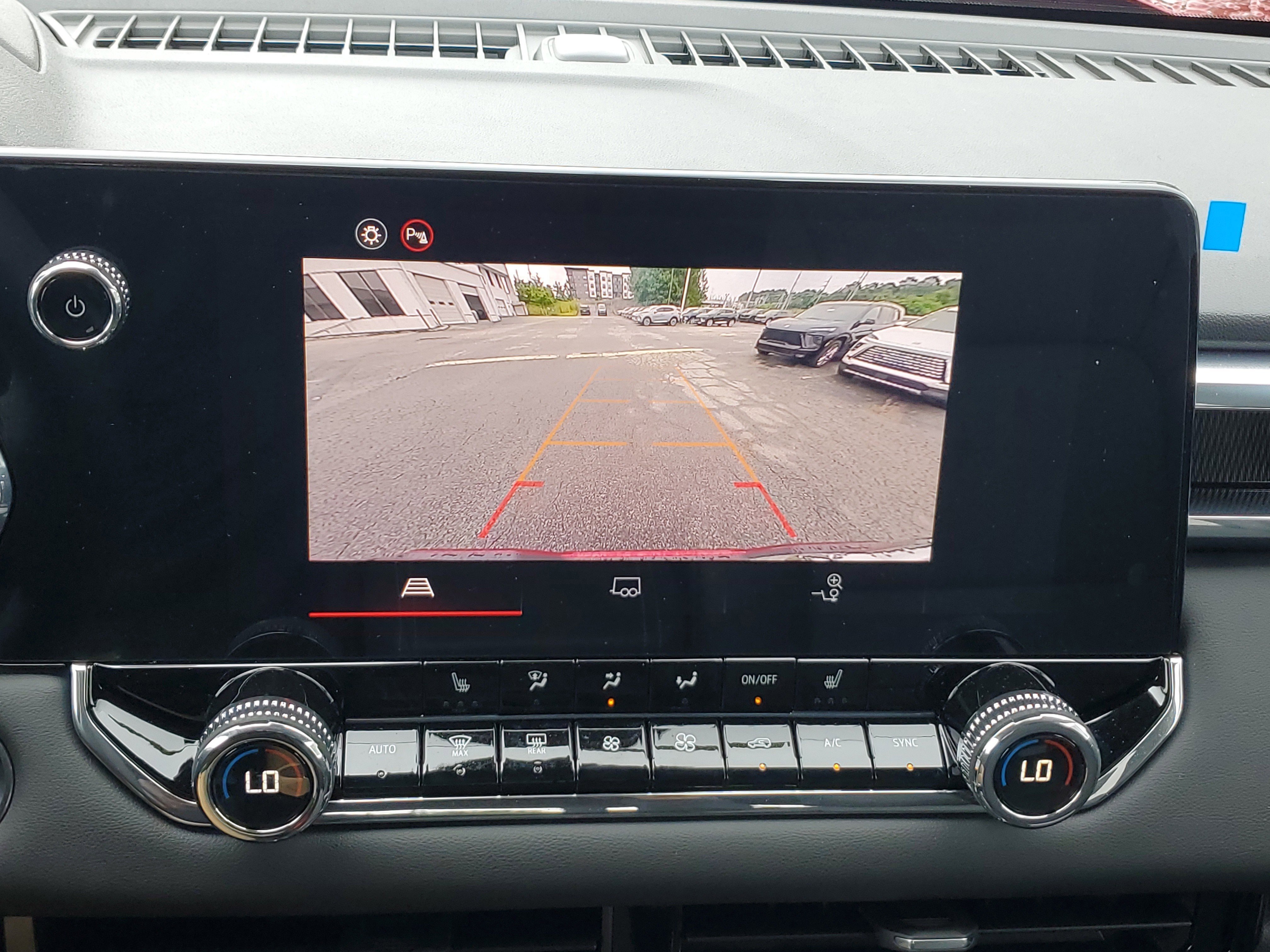 New 2025 GMC Canyon Elevation w/ Convenience Package image 27