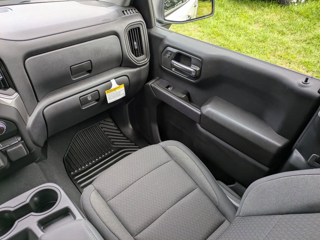 New 2026 Chevrolet Silverado 1500 Custom RWD image 16