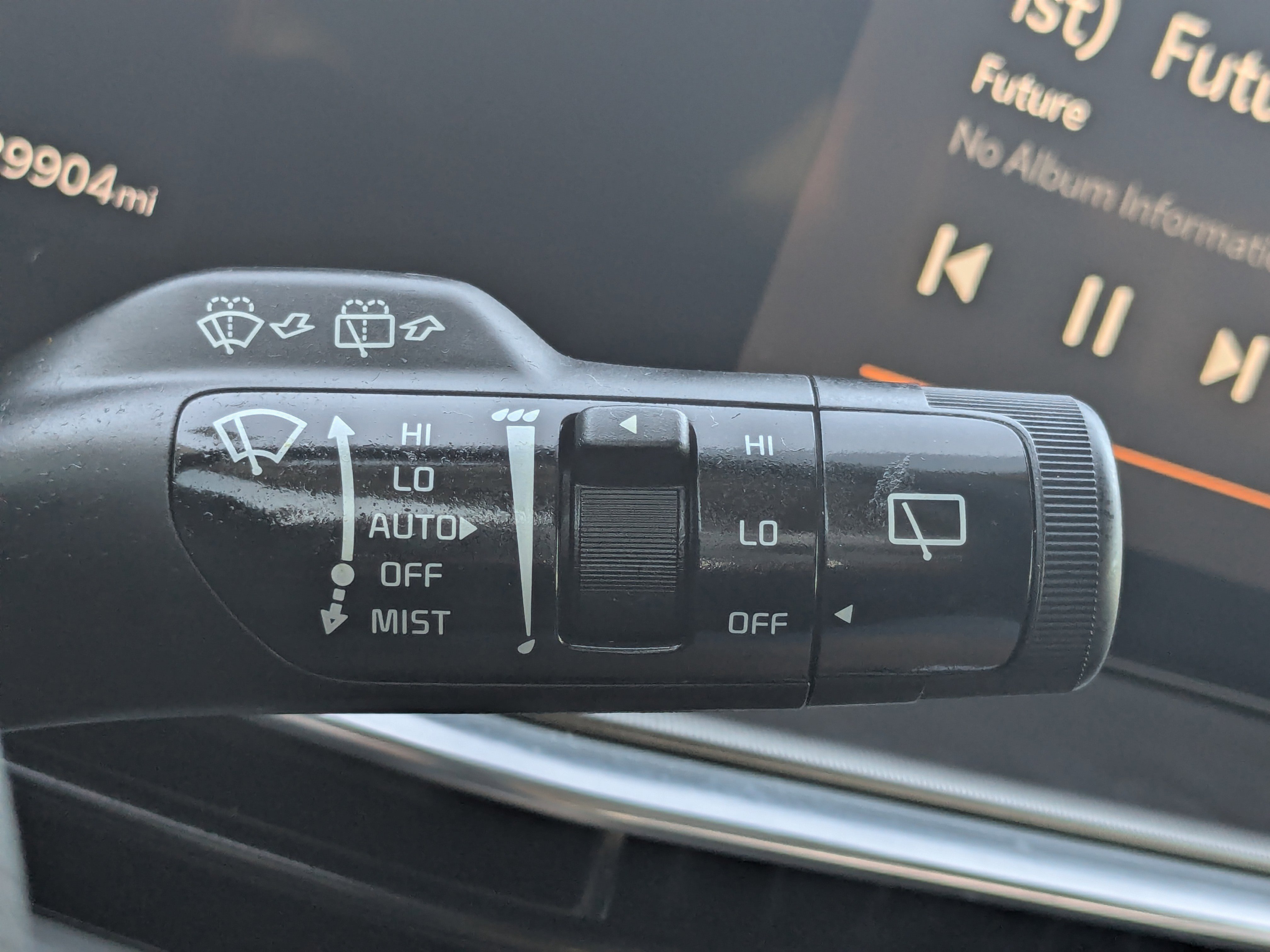 Used 2025 Kia Sorento SX image 39