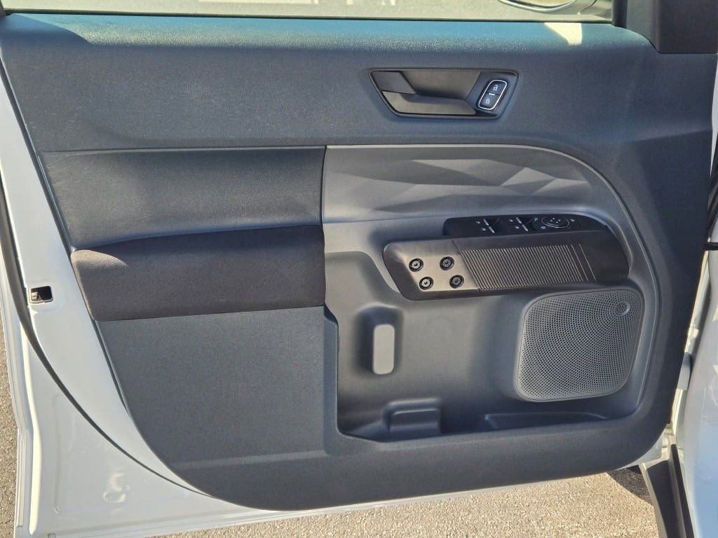 Used 2024 Ford Maverick XL image 18