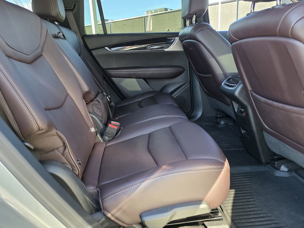Used 2023 Cadillac XT6 Premium Luxury w/ LPO, Floor Liner Package image 26