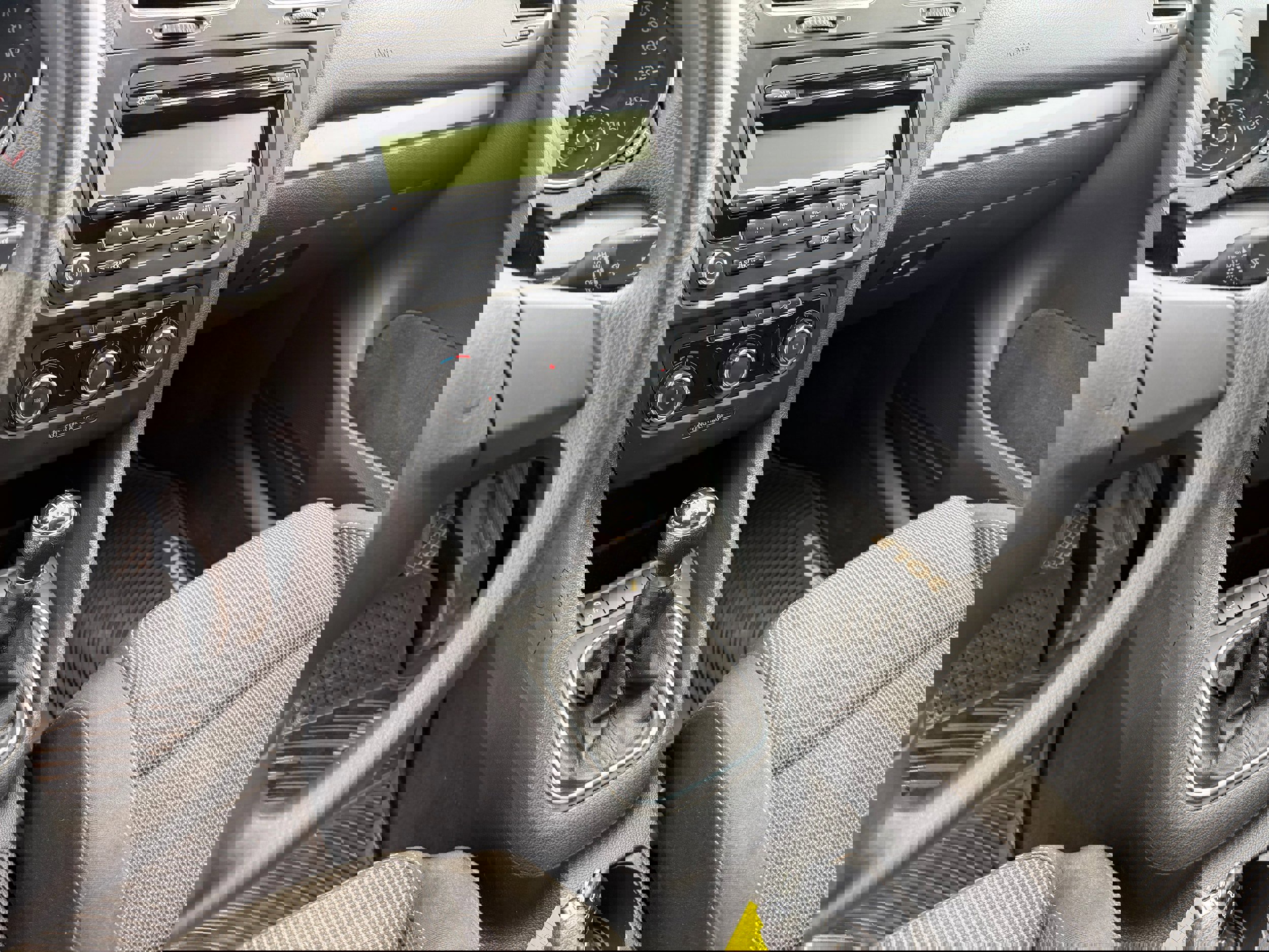 Used 2011 Volkswagen Golf 2-Door image 10