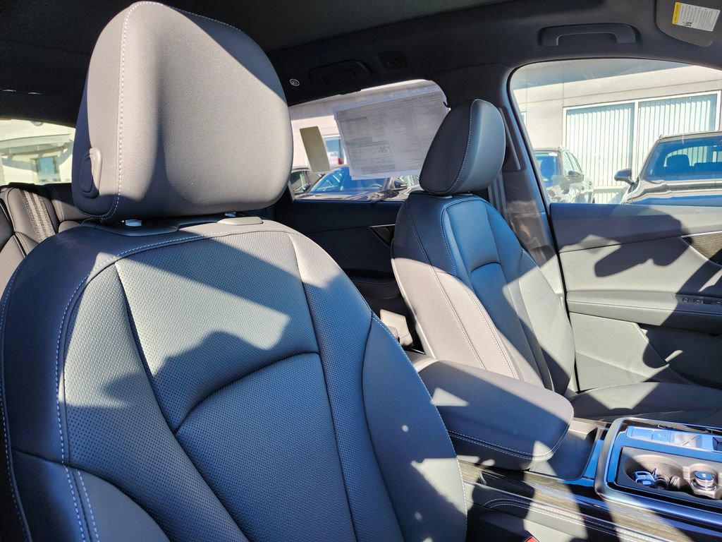 New 2026 Audi Q7 3.0T Premium Plus AWD/4WD image 18