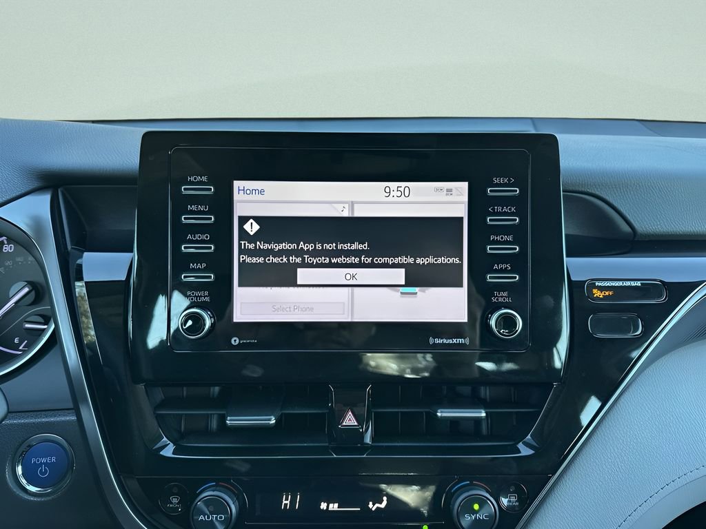 Used 2021 Toyota Camry LE image 22