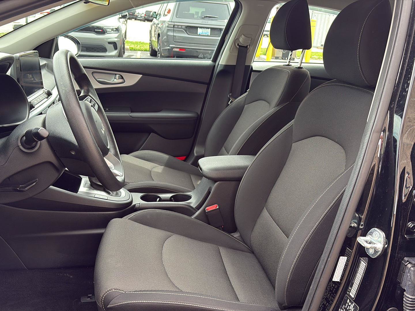 Used 2024 Kia Forte LXS FWD image 6