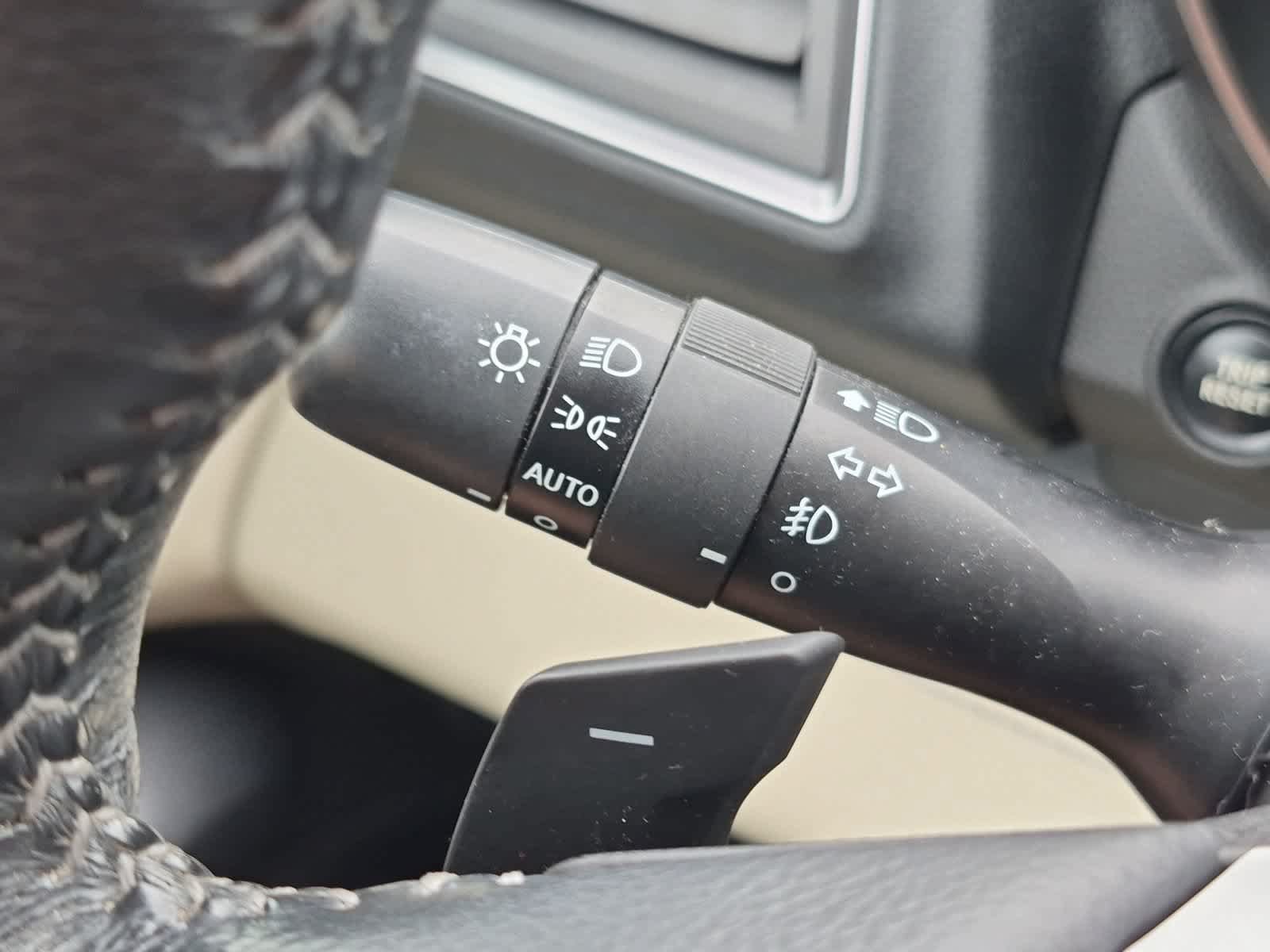 Used 2019 Subaru Ascent Limited AWD/4WD image 28