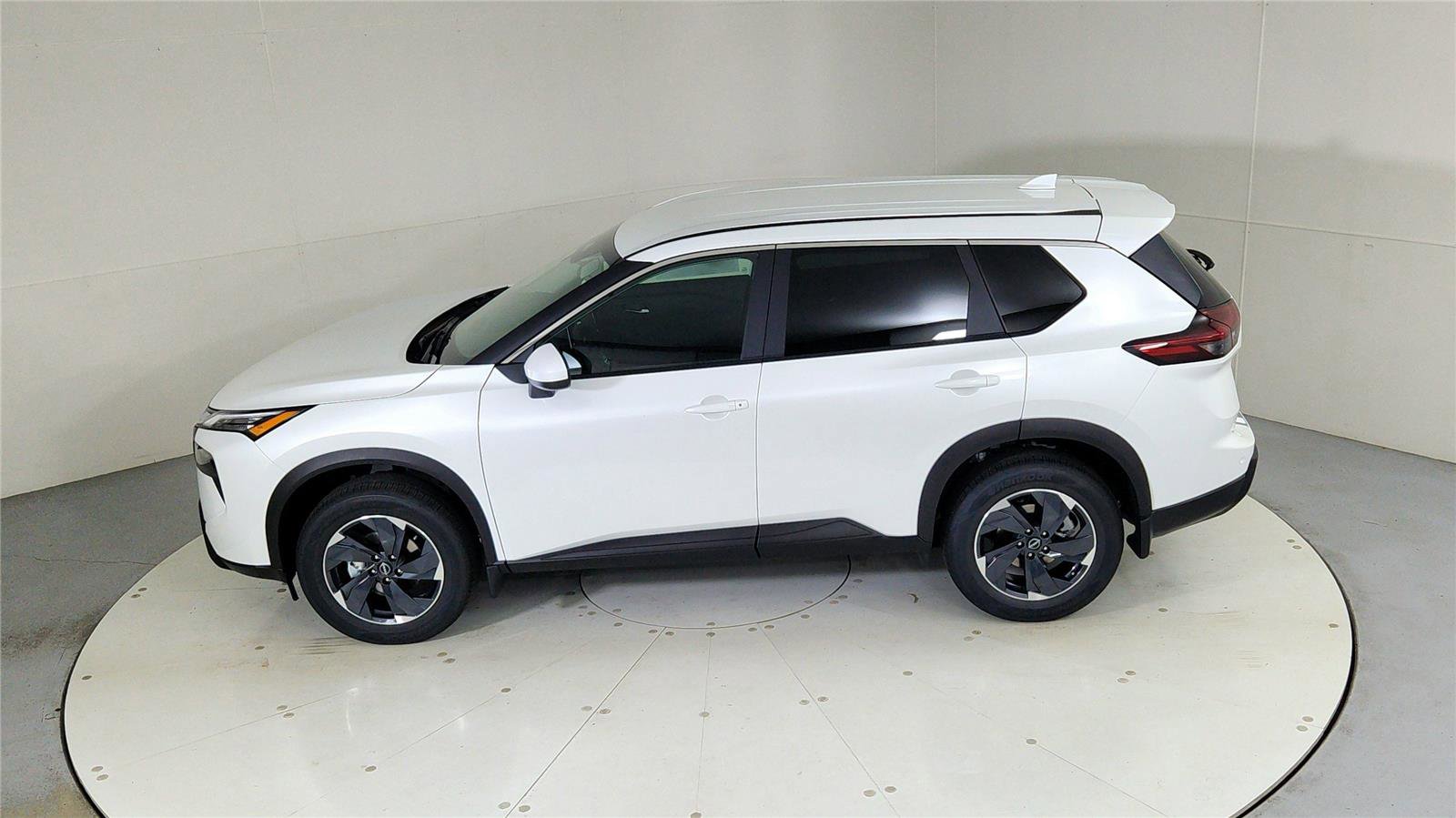 New 2026 Nissan Rogue SV image 40