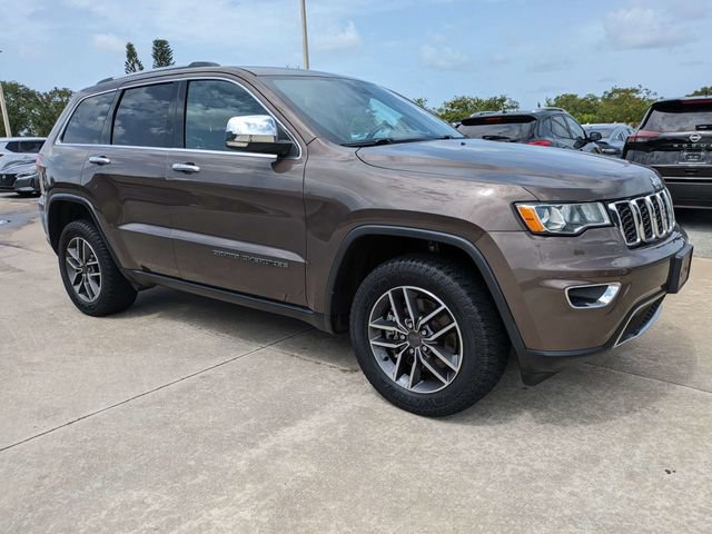 Used 2021 Jeep Grand Cherokee Limited AWD/4WD image 2