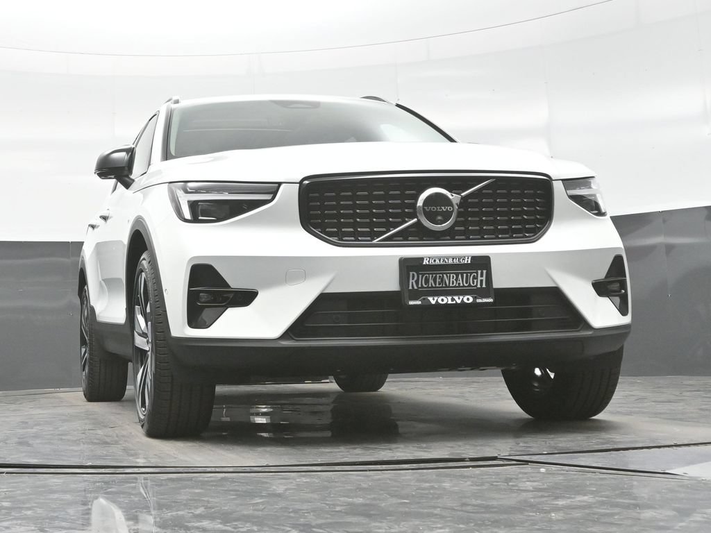 New 2026 Volvo XC40 B5 Ultra w/ Protection Package Premier AWD/4WD image 24