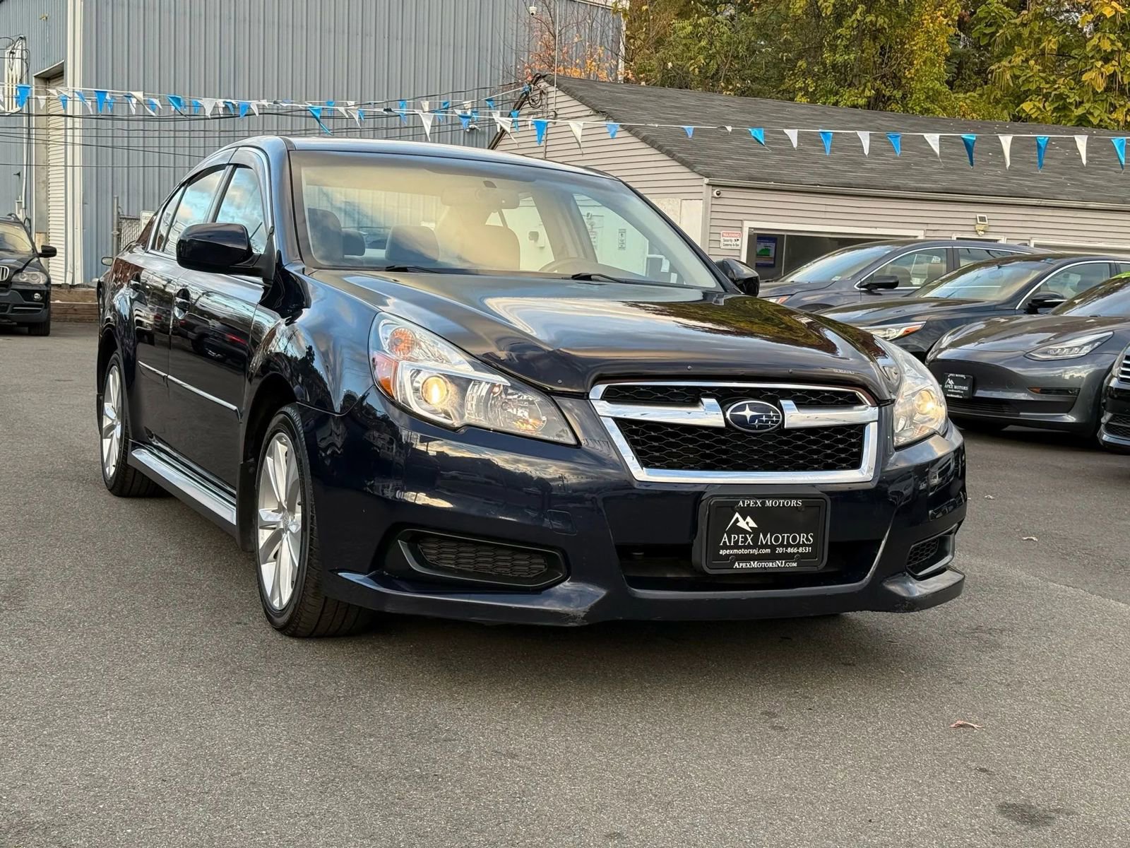 Used 2013 Subaru Legacy 2.5i Premium w/ All-Weather Pkg + Moonroof image 4
