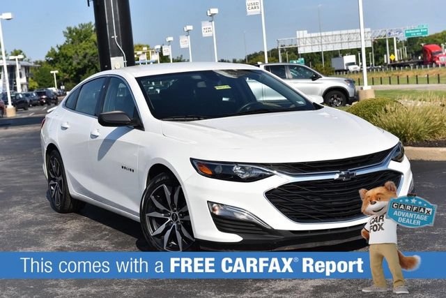 Used 2022 Chevrolet Malibu RS FWD image 2